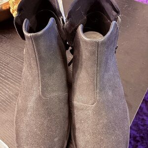Womens Black Chelsea Boots